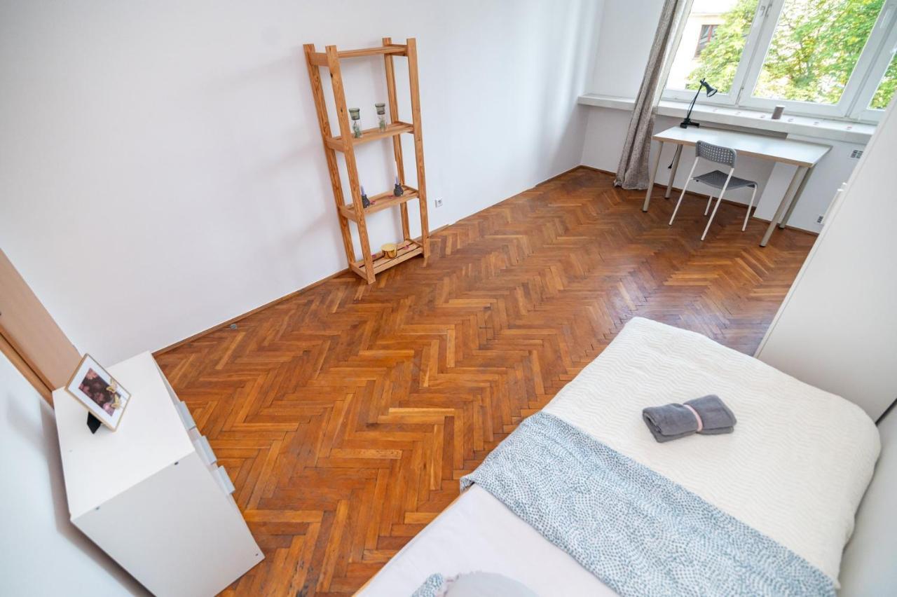 Regem Nowogrodzka Apartment